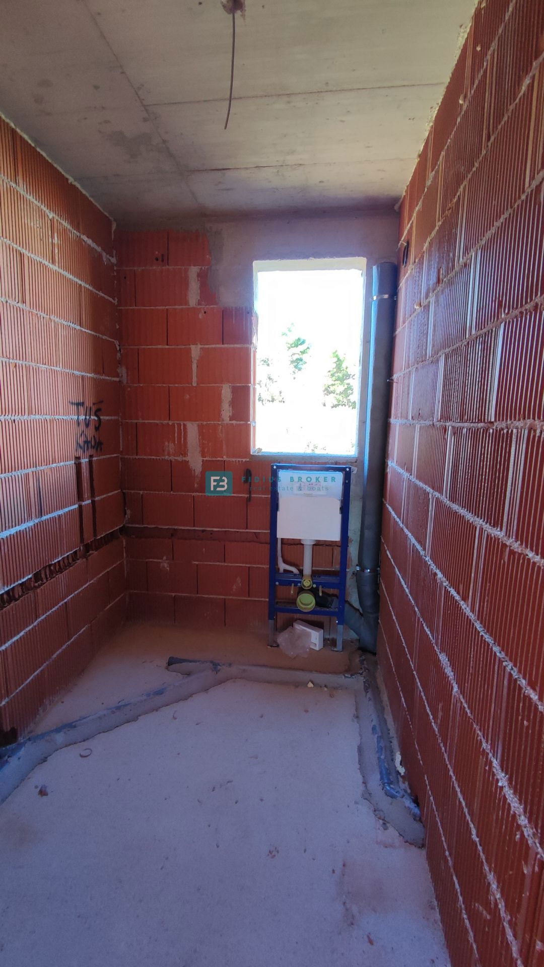 VODICE, novogradnja, 1. nadstropje, 3 spalnice, shramba