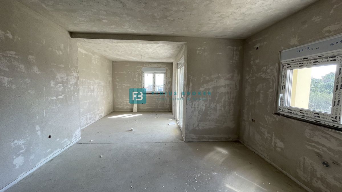 VODICE, novogradnja, 1. nadstropje, 3 spalnice, shramba