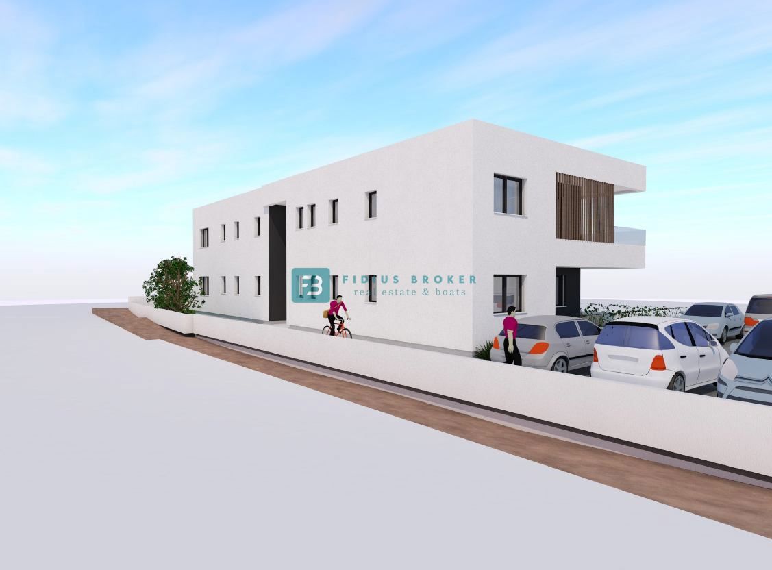 VODICE, novogradnja, 1. nadstropje, 2 spalnici, mirna lokacija