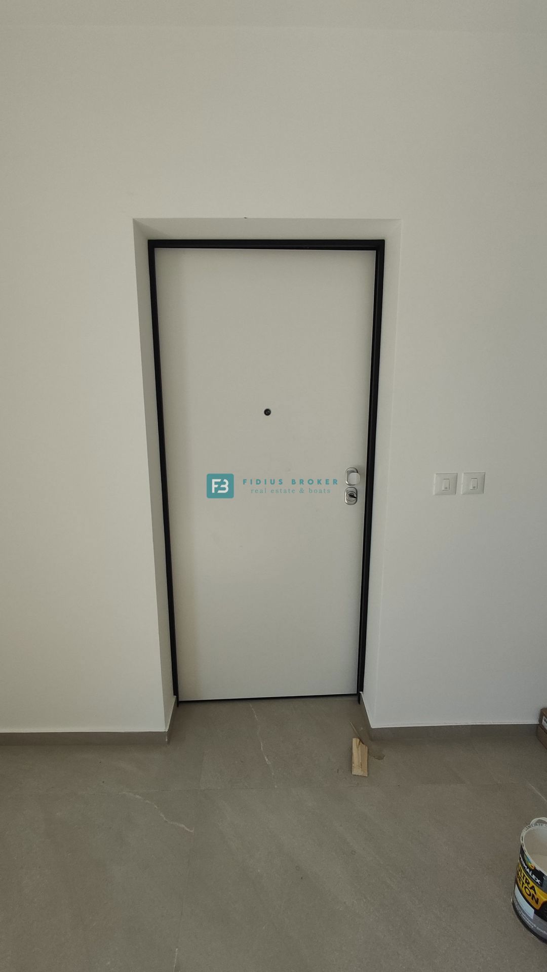 VODICE, novogradnja, dvoetažno stanovanje, vrt 35 m2, S3