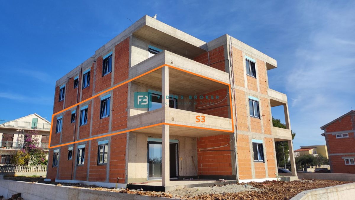 VODICE, novogradnja, moderno stanovanje, terasa, pogled na morje