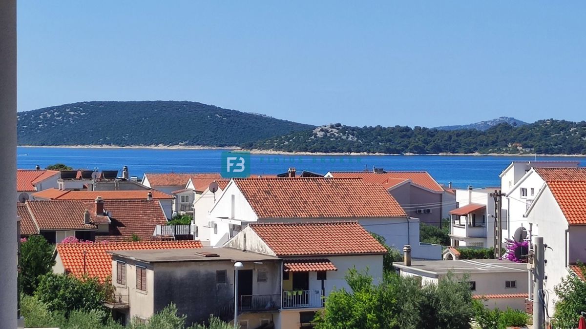 VODICE, novo, 400 m do morja, 2. nadstropje, luksuzno stanovanje s pogledom na morje, S7