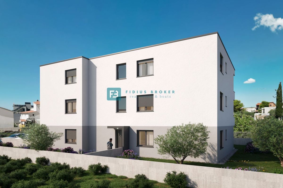 BRODARICA, nov projekt, 2. nadstropje, terasa, 550 m do plaže, 2 parkirni mesti