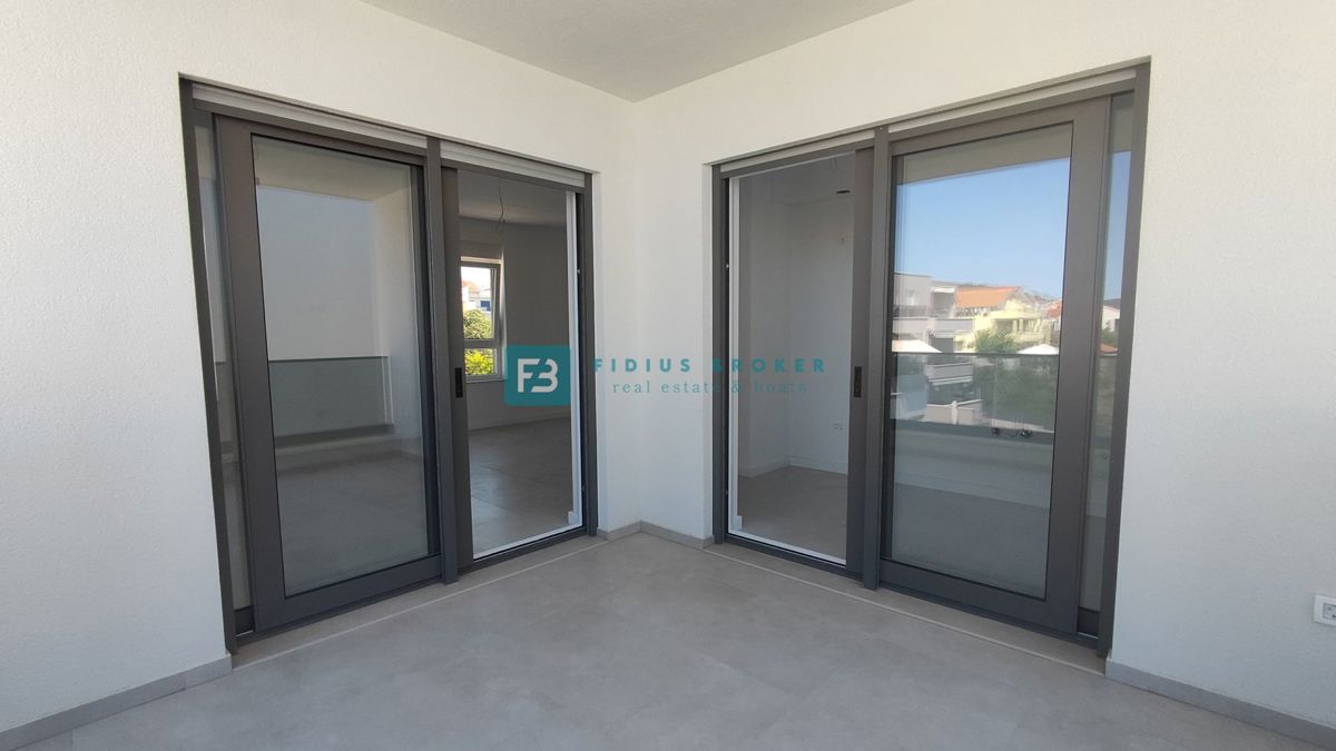 VODICE, novo, 400 m do morja, 2. nadstropje, luksuzno stanovanje s pogledom na morje, S7