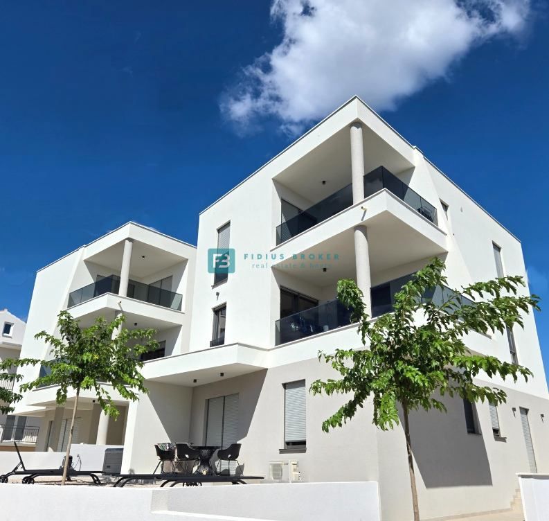 VODICE, novo, 400 m do morja, 2. nadstropje, luksuzno stanovanje s pogledom na morje, S7