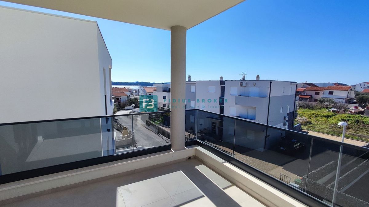 VODICE, novo, 400 m do morja, 2. nadstropje, luksuzno stanovanje s pogledom na morje, S7