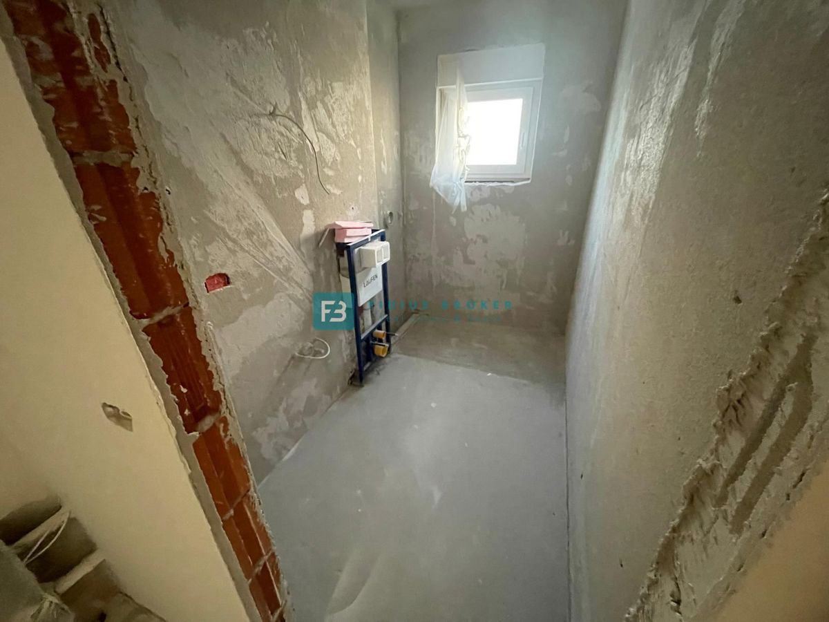 VODICE, novogradnja, dvoetažno stanovanje, pogled na morje, strešna terasa