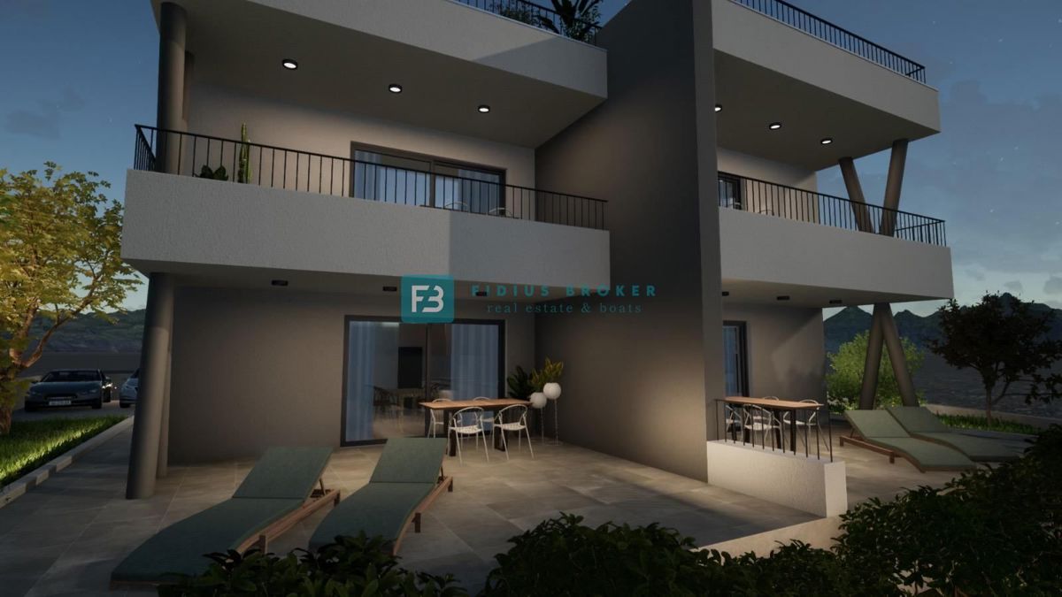 VODICE, novogradnja, dvoetažno stanovanje, pogled na morje, strešna terasa