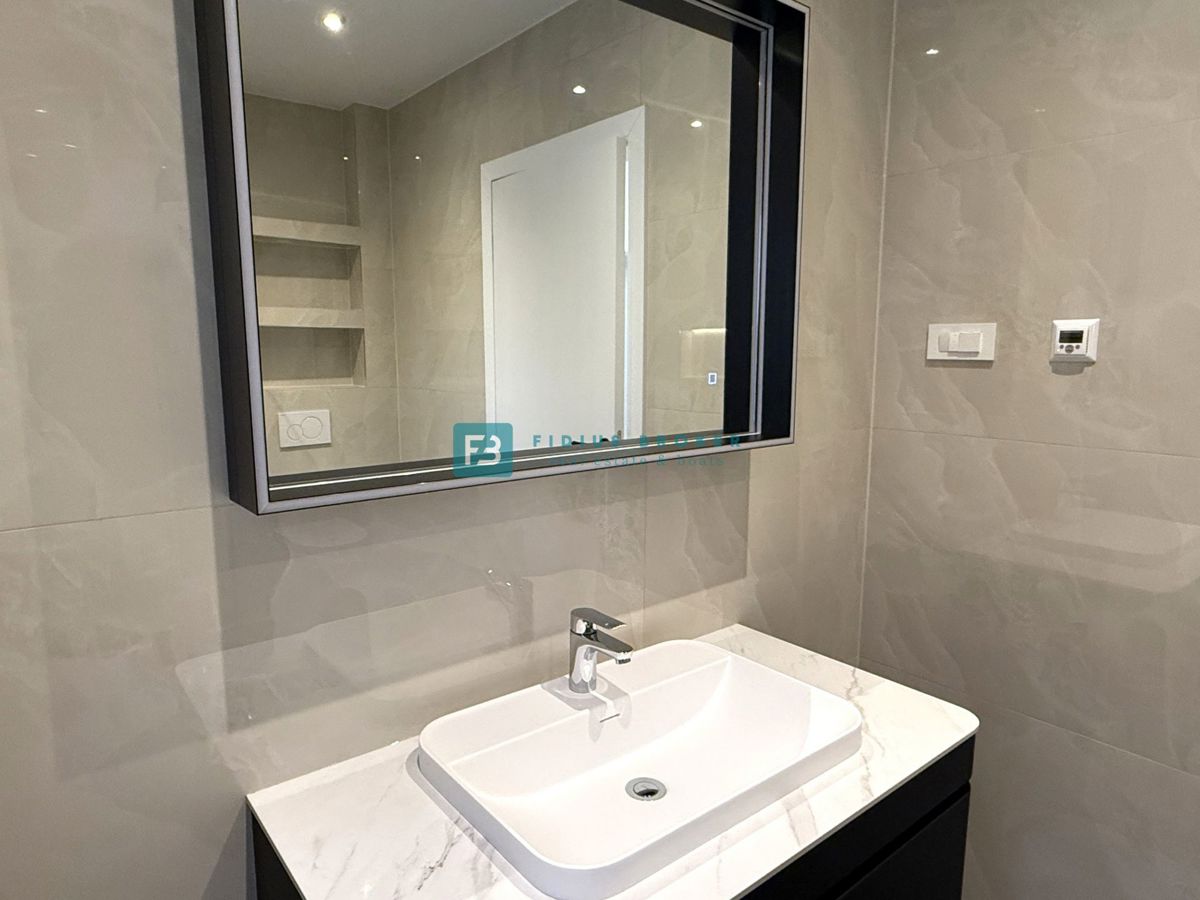 VODICE, novo, vseljivo, pritličje, vrt 123 m2, mirna lokacija