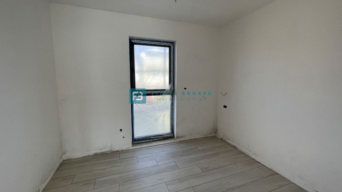 VODICE, novogradnja, luksuzno stanovanje, 70 m od plaže, pogled na morje, 3 spalnice