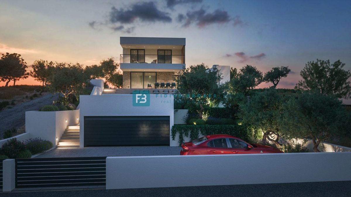 ŽABORIĆ, nova, luksuzno opremljena vila, panoramski razgled, 150 m od morja, bazen, garaža