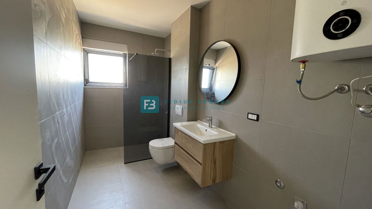 VODICE, novogradnja, moderno stanovanje, terasa, 2 spalnici