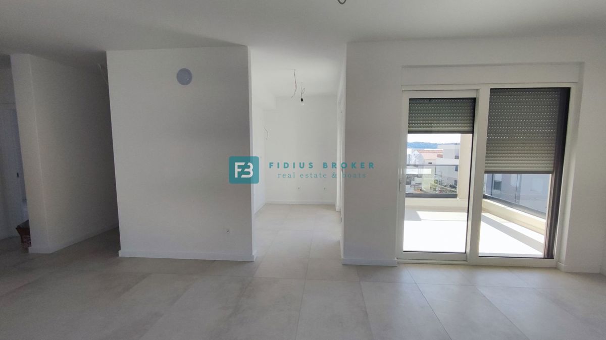VODICE, novo, 400 m do morja, 2. nadstropje, luksuzno stanovanje s pogledom na morje, S7