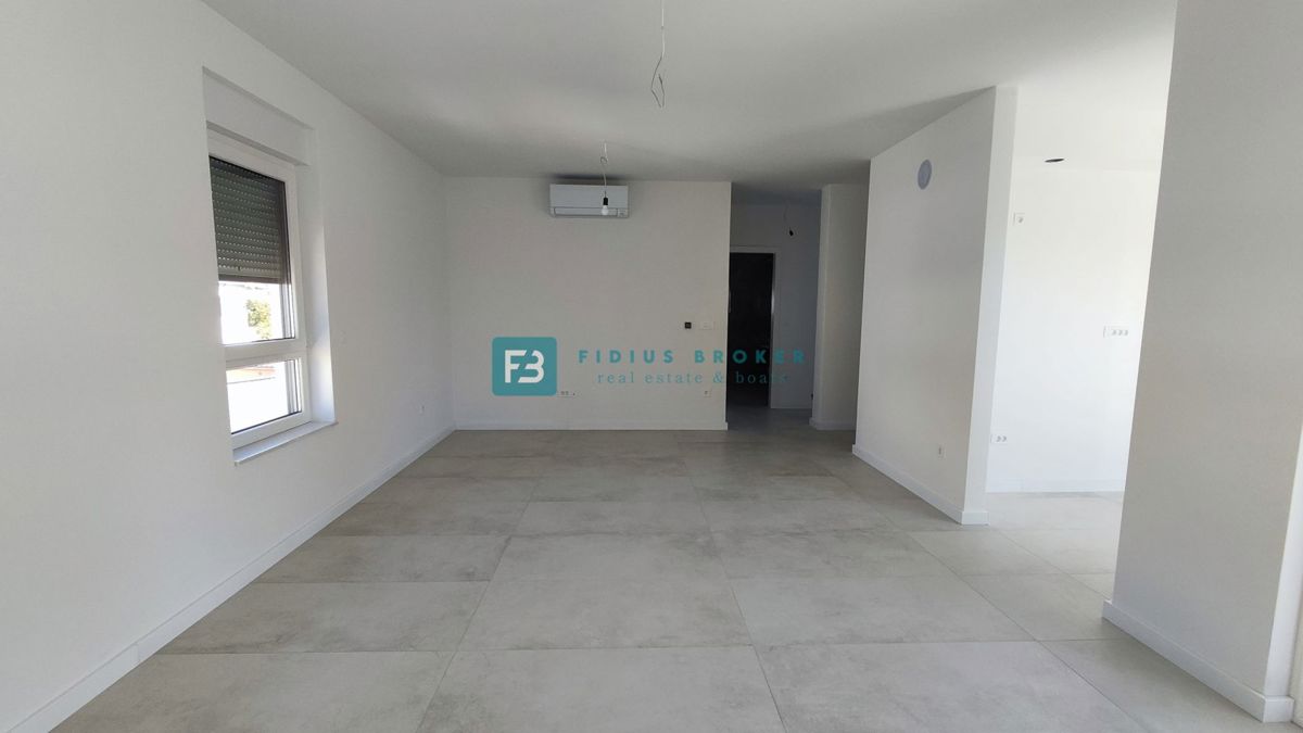 VODICE, novo, 400 m do morja, 2. nadstropje, luksuzno stanovanje s pogledom na morje, S7