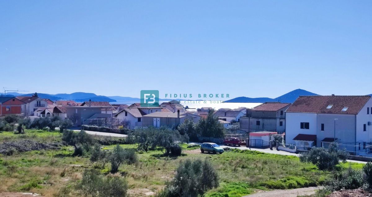 TRIBUNJ, novo, luksuzno stanovanje, 1. nadstropje, pogled na morje, 3 spalnice