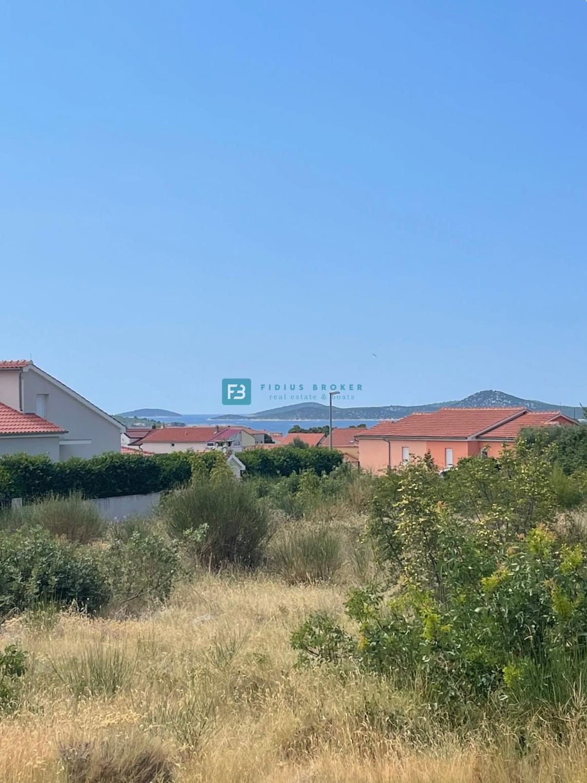 Zemljišče Vodice, 932m2