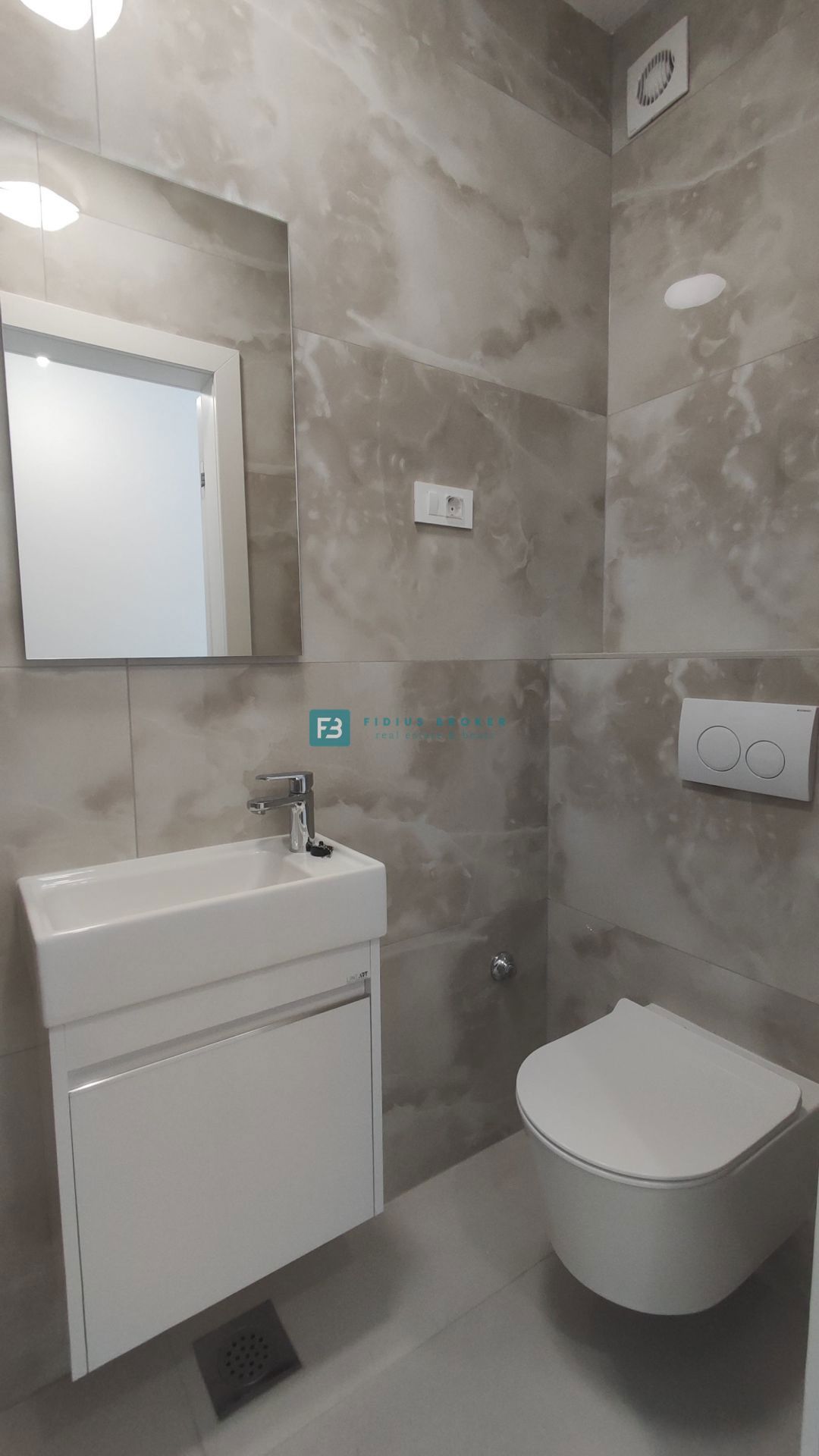 VODICE, novo, 400 m do morja, 2. nadstropje, luksuzno stanovanje s pogledom na morje, S7