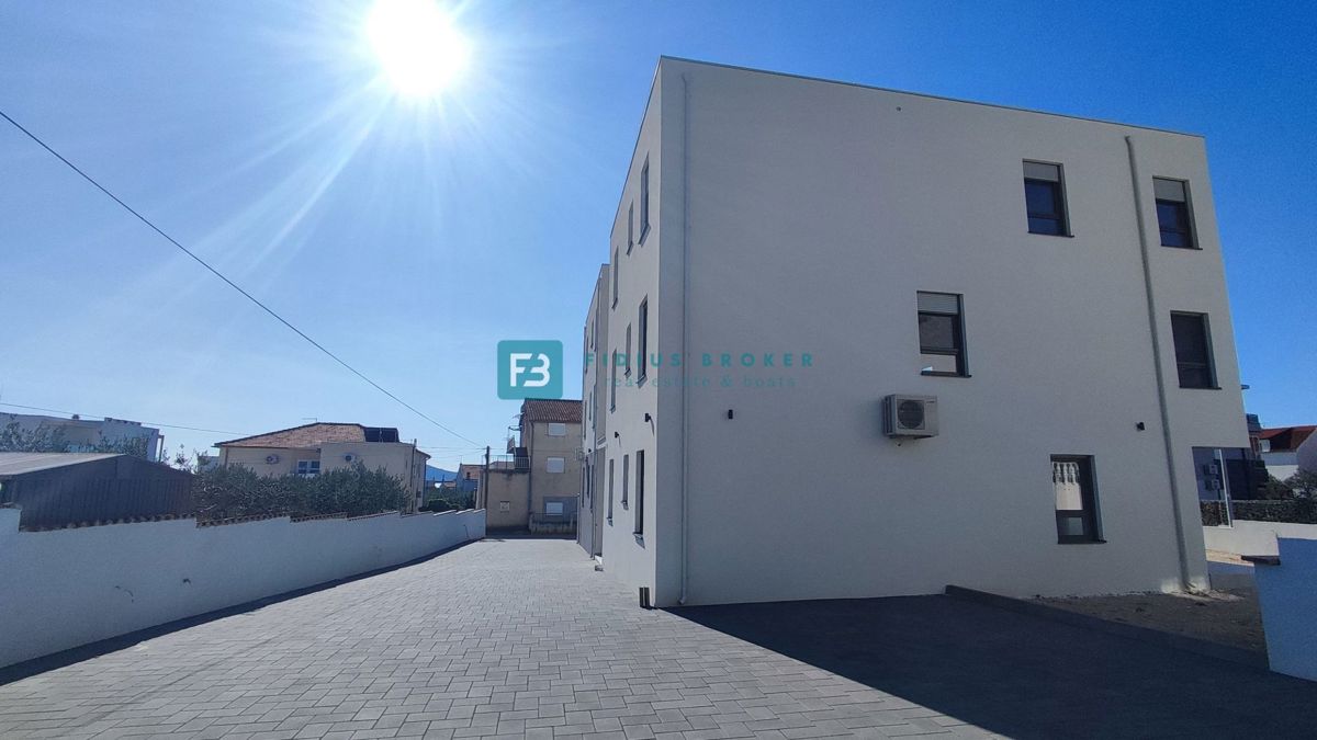 VODICE, novo, 400 m do morja, 2. nadstropje, luksuzno stanovanje s pogledom na morje, S7