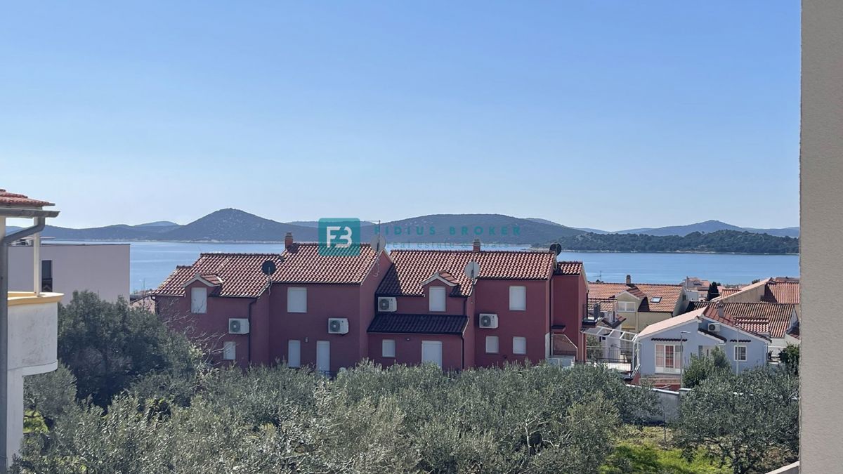 VODICE, novogradnja, pritličje, dvigalo, shramba