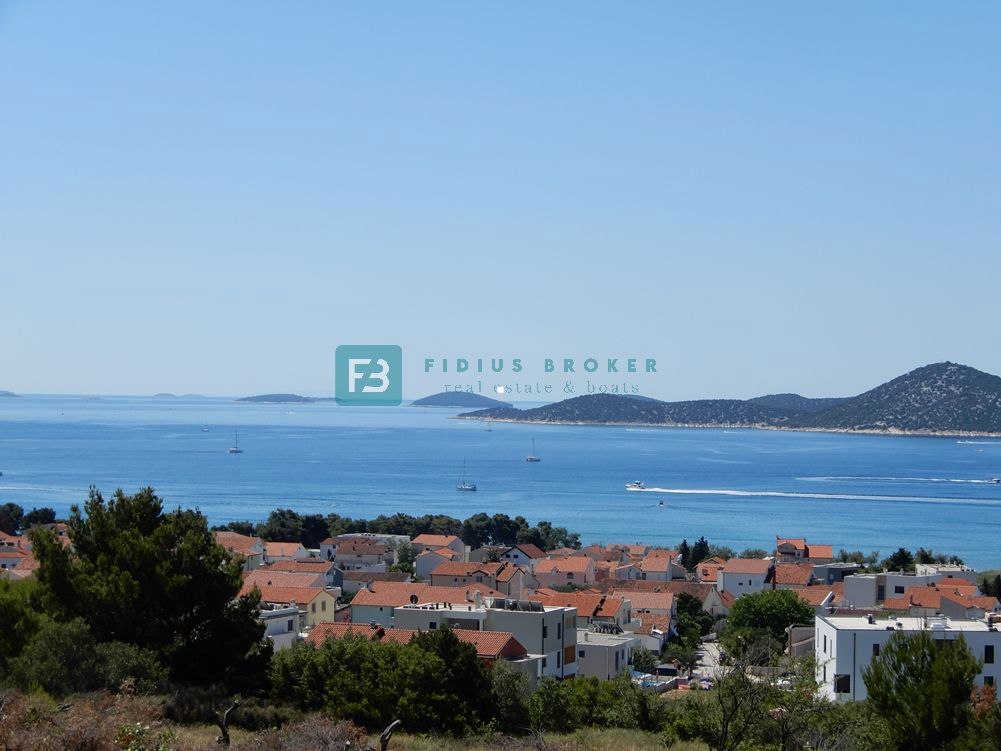 VODICE, nov projekt, tri vile z bazeni, wellness, panoramski razgled, 390,09m2