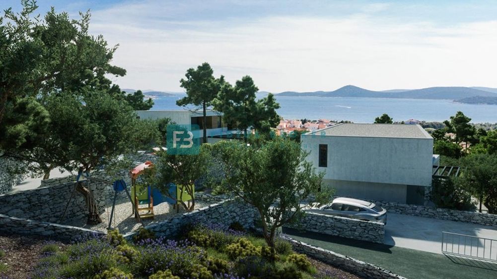 VODICE, nov projekt, tri vile z bazeni, wellness, panoramski razgled, 390,09m2