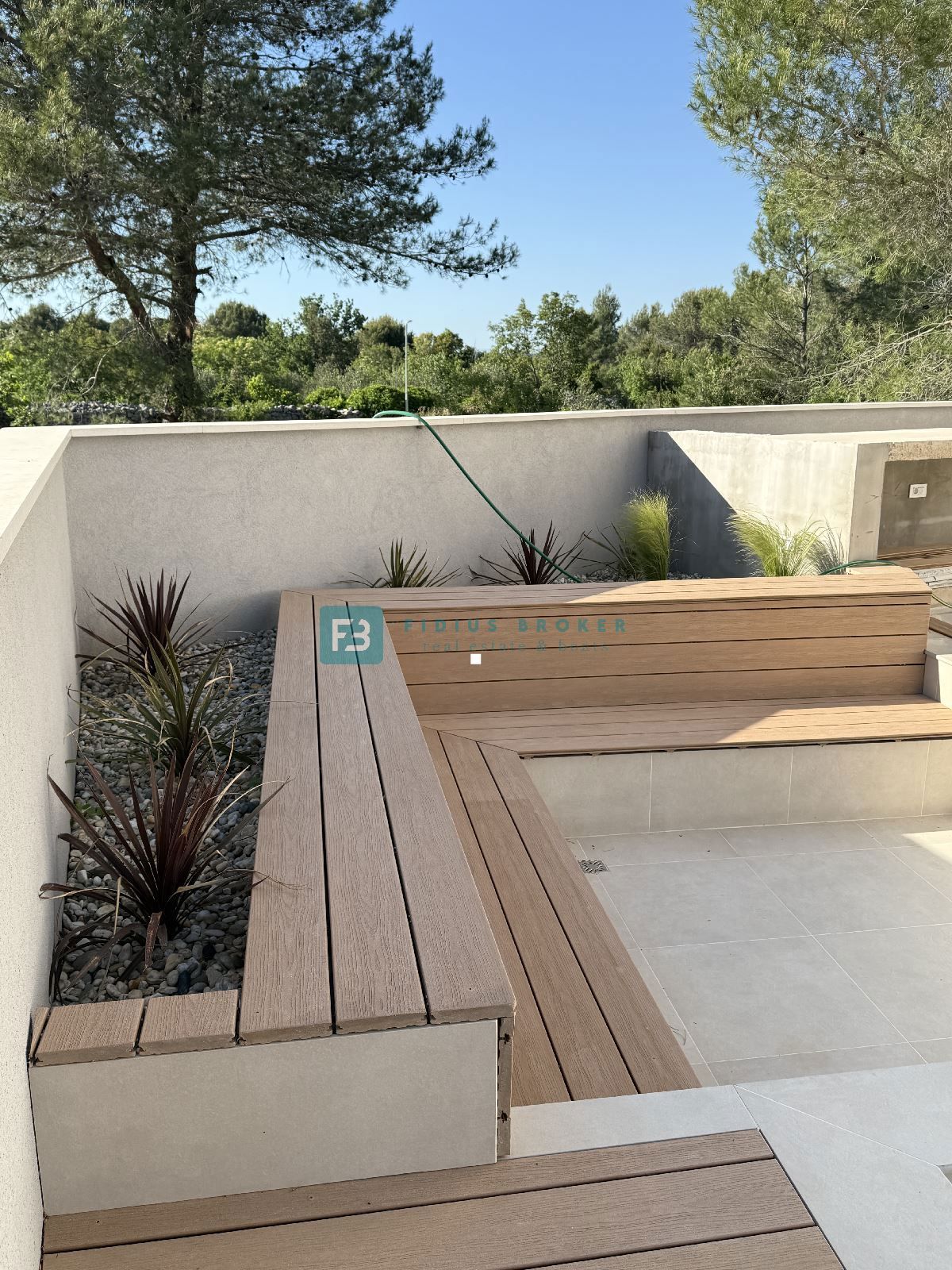 ŠIBENIK-BILICE, nova, opremljena luksuzna vila, 2 ločena apartmaja, 400 m od morja