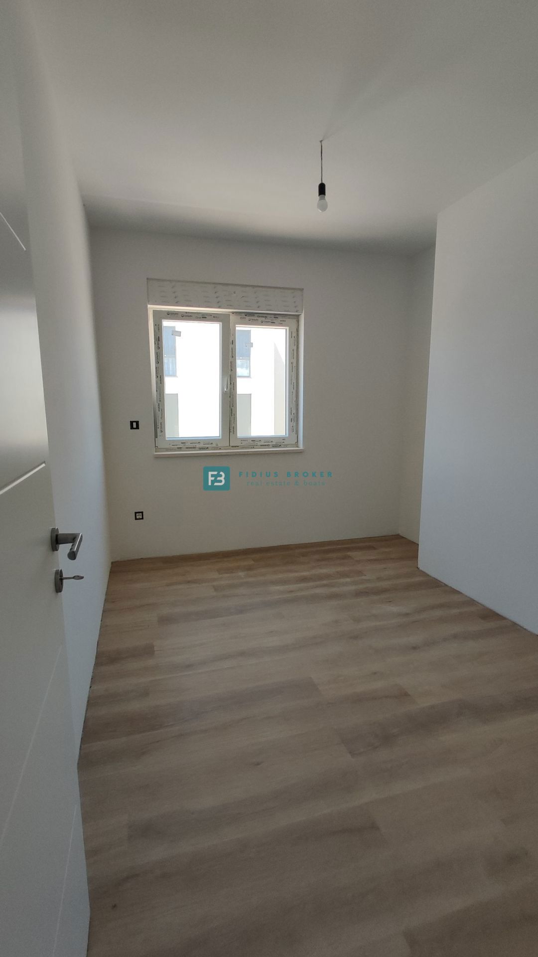 VODICE, novogradnja, 300 m od plaže, pogled na morje, 3 ss