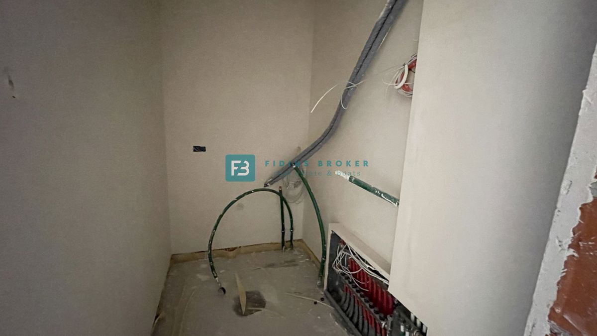 VODICE, novogradnja, 2. nad., pogled na morje, 3s, dvigalo, shramba