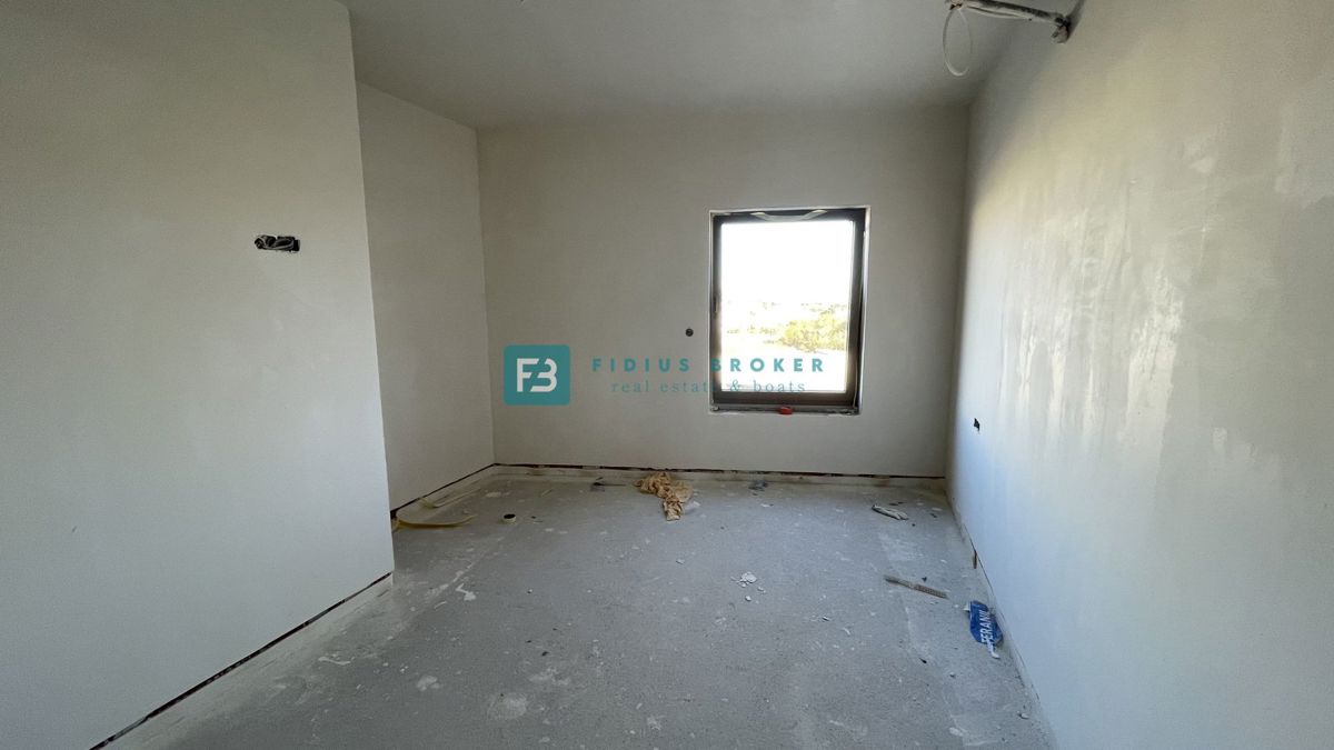 VODICE, novogradnja, 2. nad., pogled na morje, 3s, dvigalo, shramba