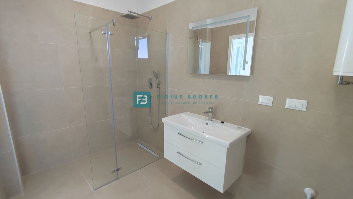 Hiša Vodice, 422,95m2