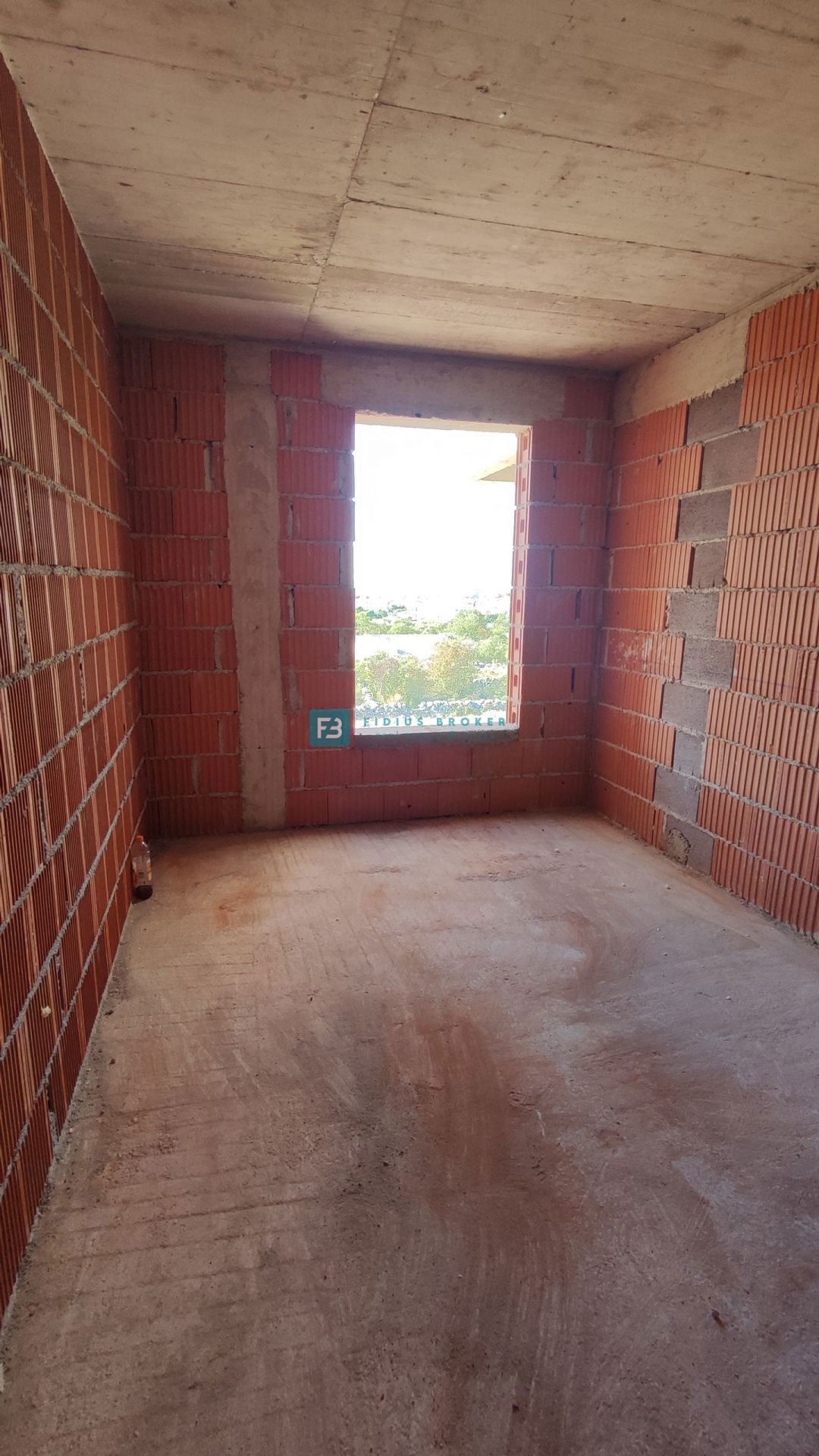 VODICE, novogradnja, 1. nadstropje, pogled na morje, 2 spalnici