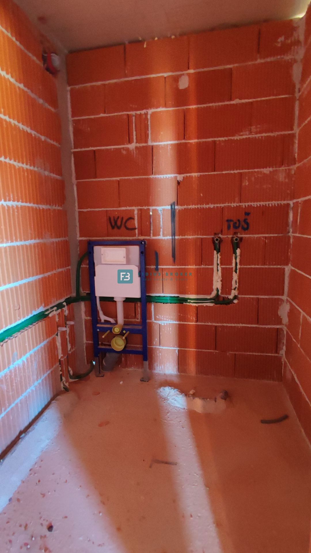 VODICE, novogradnja, pritličje, vrt 51 m2, mirna lokacija