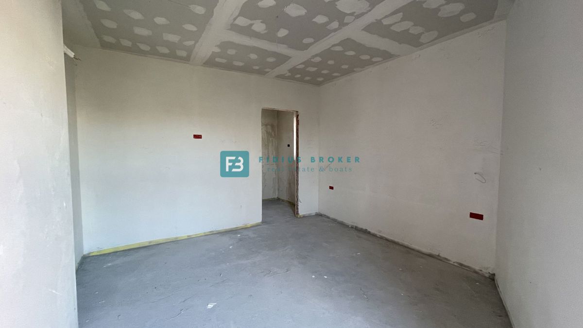 VODICE, novo, luksuzno stanovanje, vrhunska lokacija, 50 m do plaže, 1. nadstropje, terasa, dvigalo