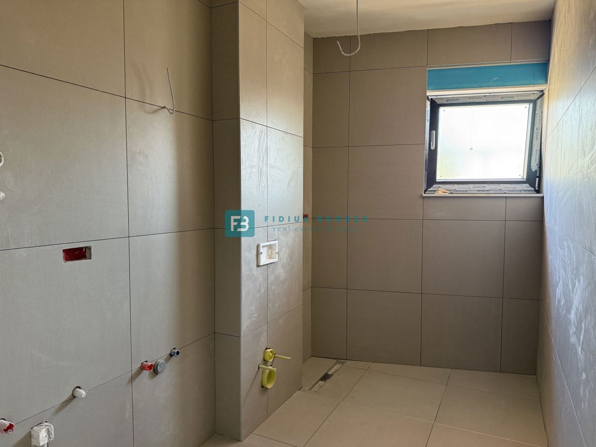 VODICE, novogradnja, moderno stanovanje, terasa, pogled na morje