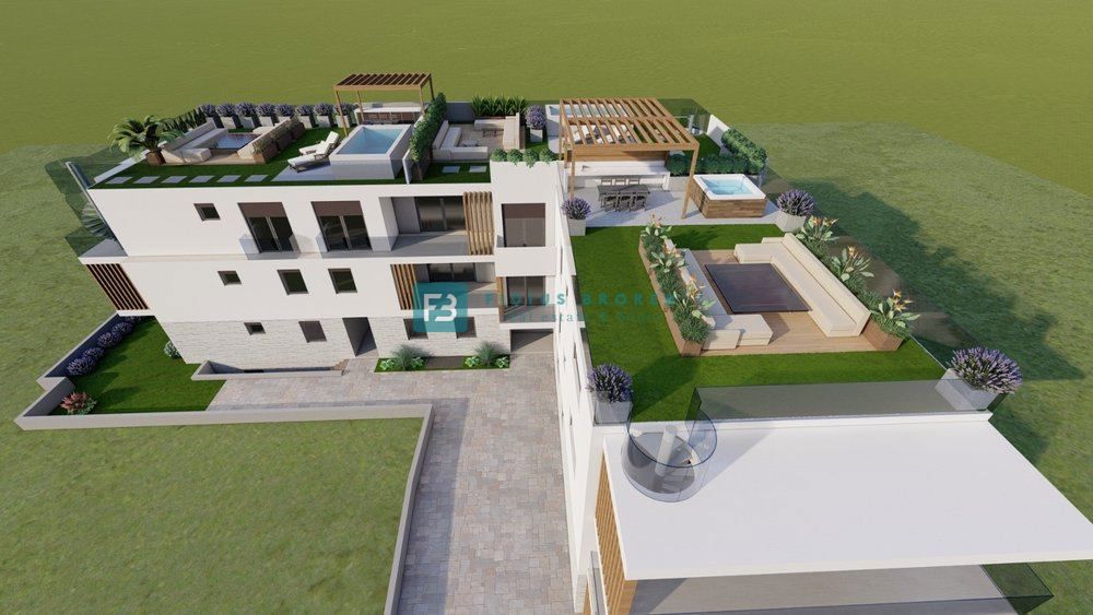 VODICE, novogradnja, vrhunska lokacija, 100 m do morja, vrt, A1