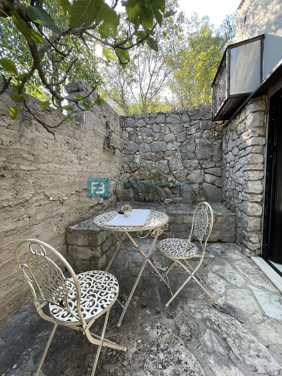 TISNO, čudovita samostojna hiša, 60 m od plaže, odprt pogled na morje