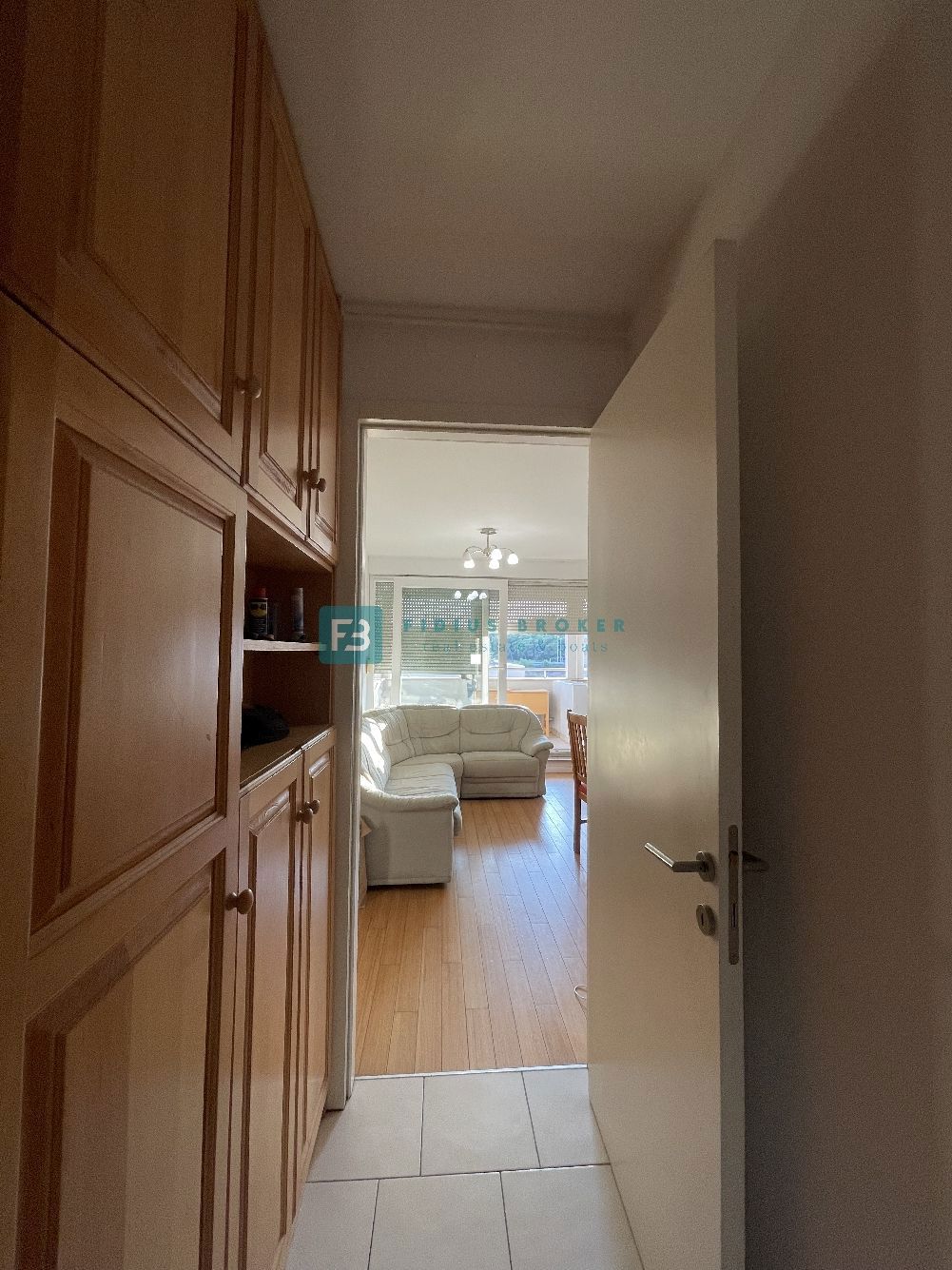 ŠIBENIK-ŠUBIĆEVAC, opremljeno stanovanje, 74,62 m2, 3s, dvigalo