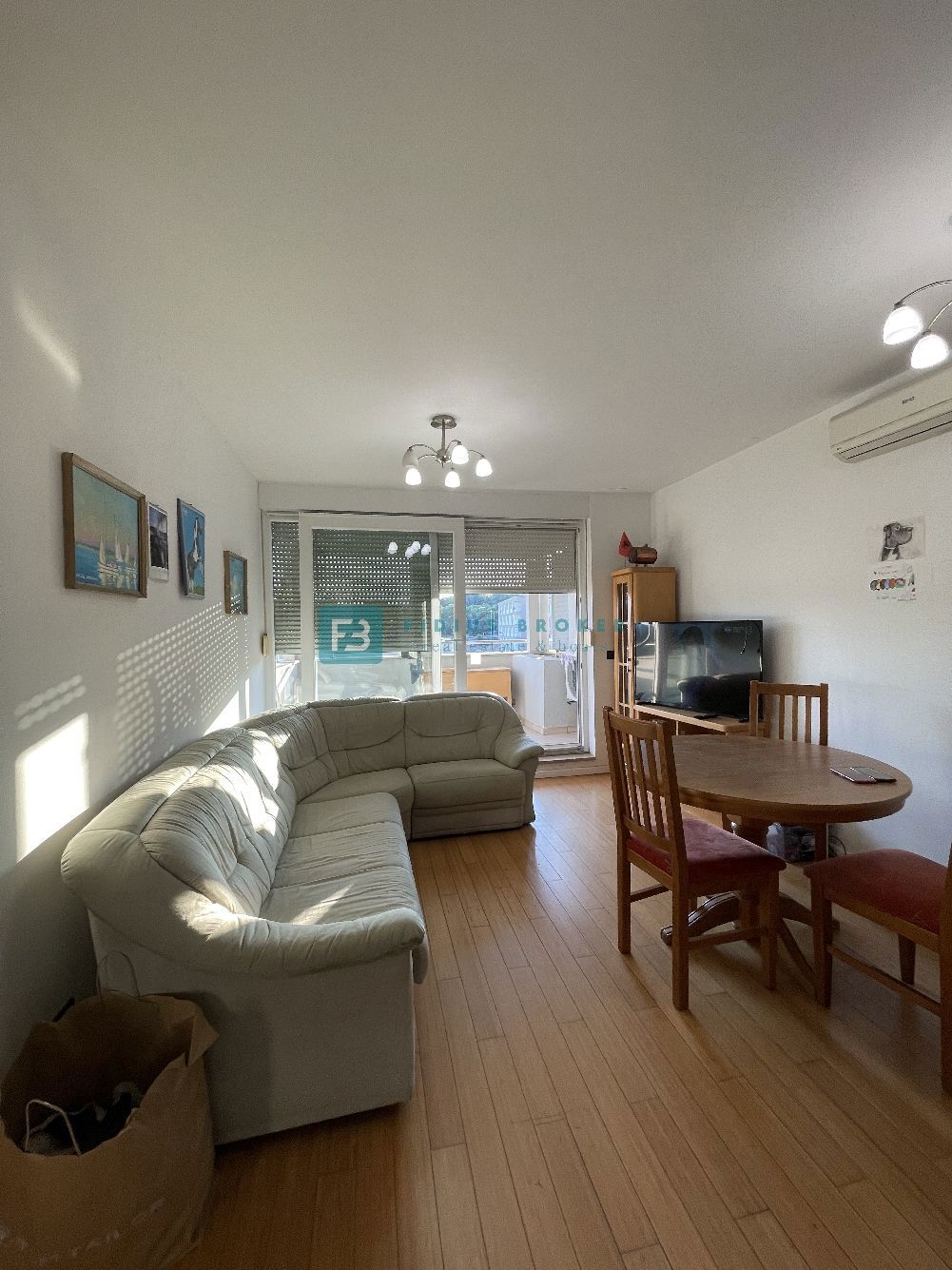 ŠIBENIK-ŠUBIĆEVAC, opremljeno stanovanje, 74,62 m2, 3s, dvigalo