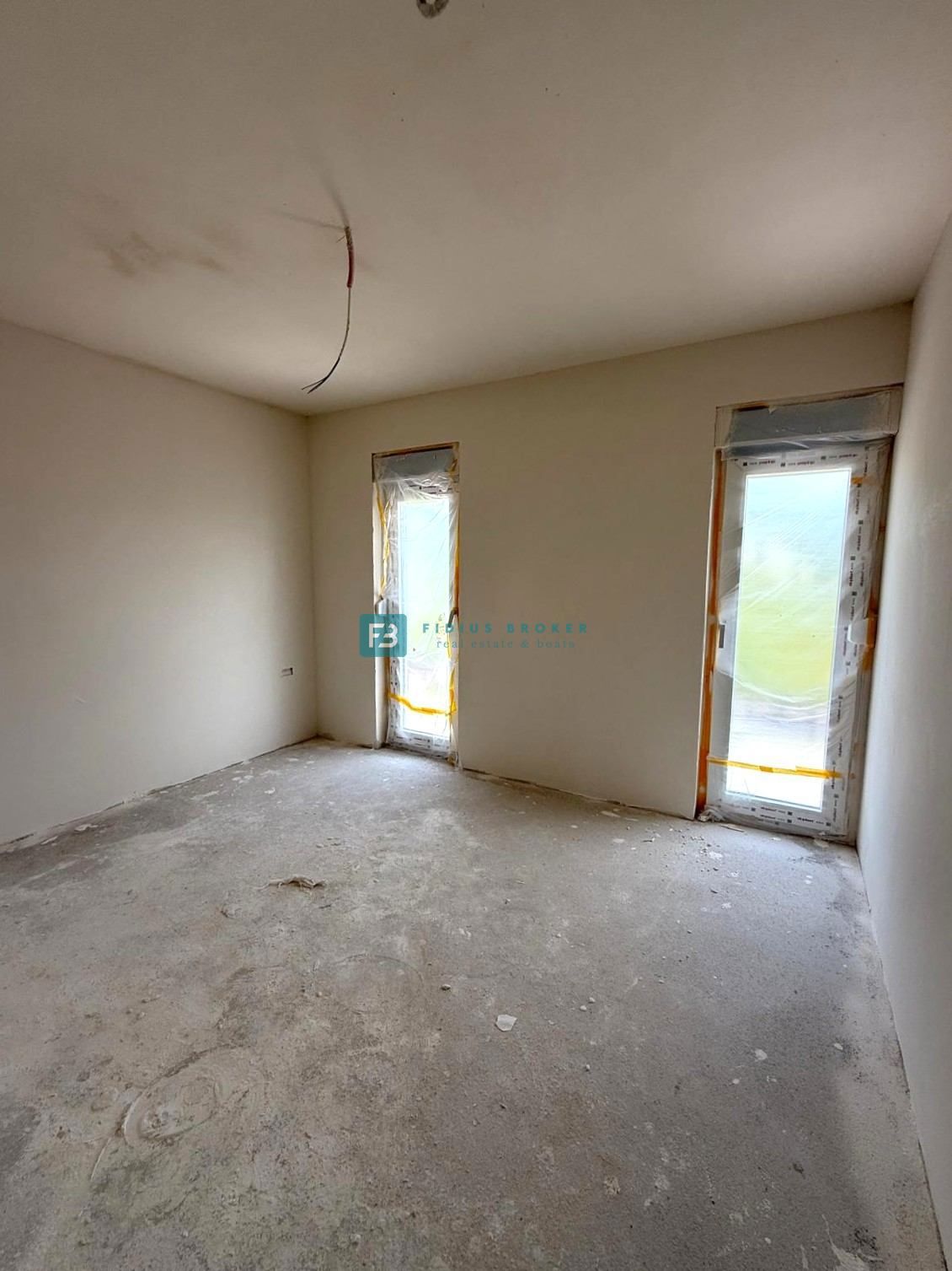 TRIBUNJ, nova, dvojček, panoramski pogled na morje, bazen