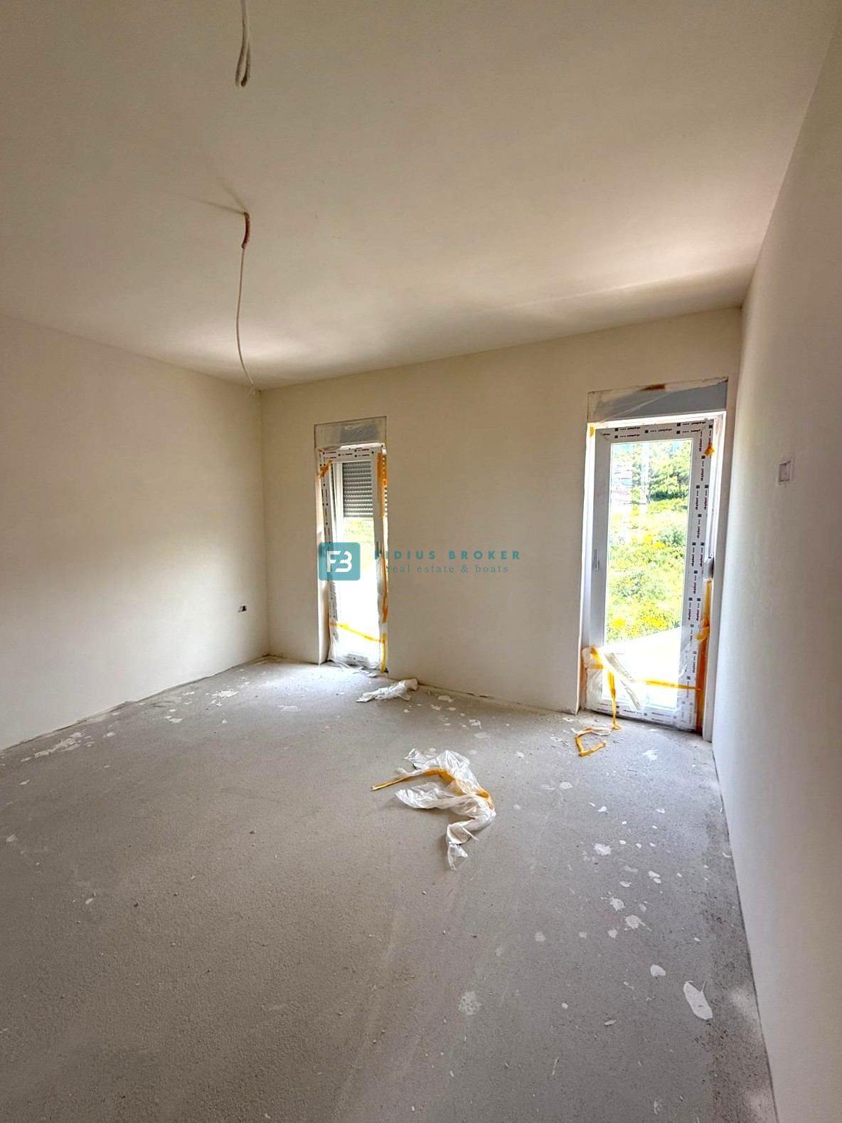 TRIBUNJ, nova, dvojček, panoramski pogled na morje, bazen