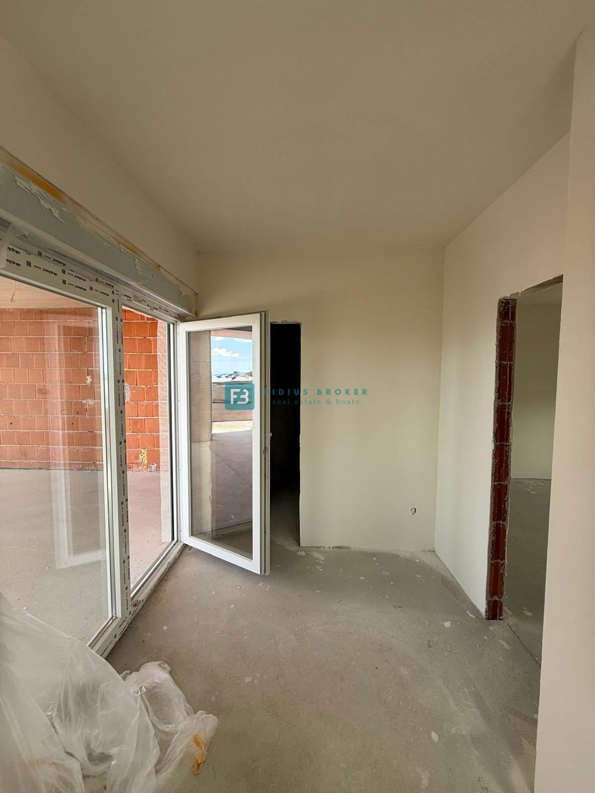 TRIBUNJ, nova, dvojček, panoramski pogled na morje, bazen