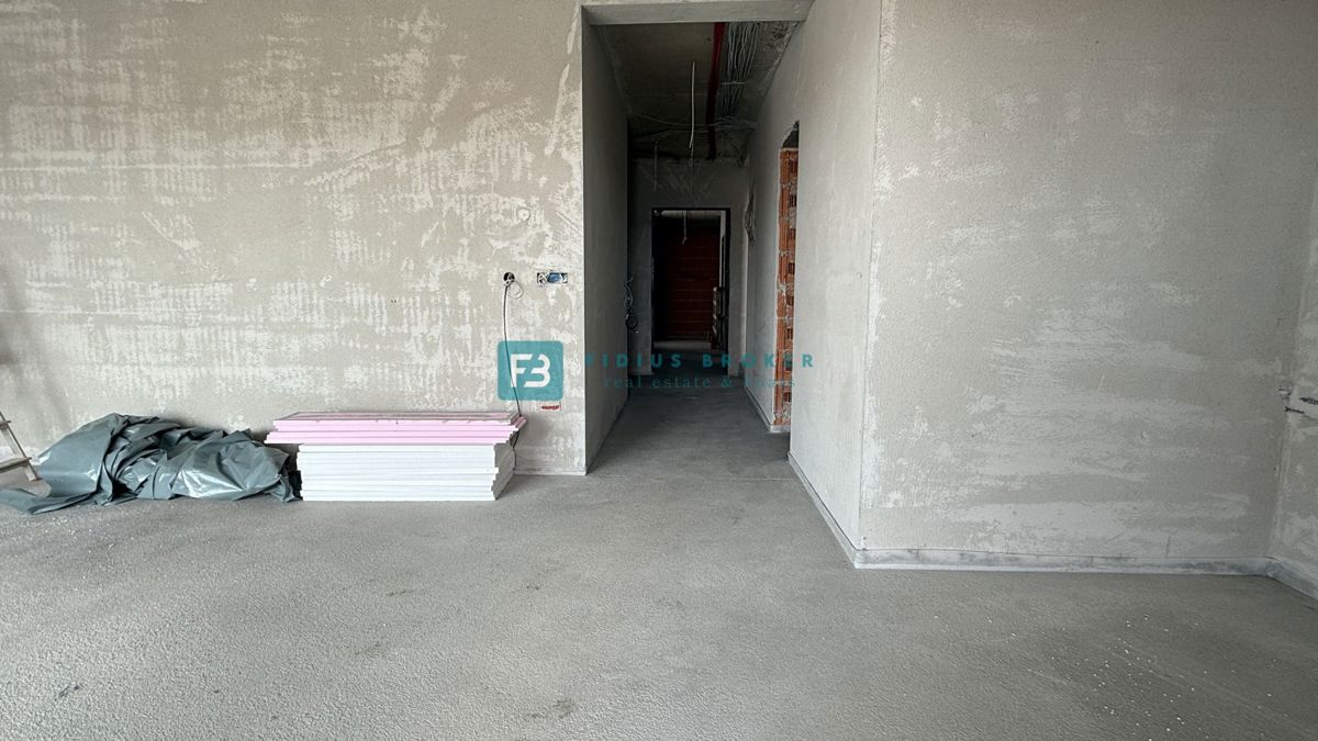 VODICE - SRIMA, novo, vrhunska lokacija, 80 m od morja, strešna terasa, panoramski razgled