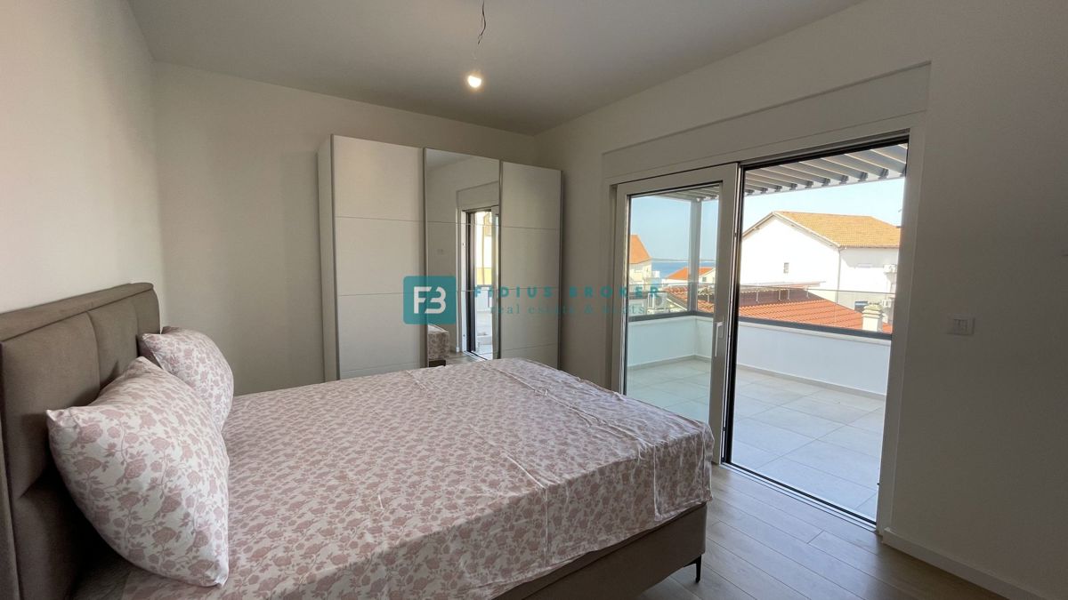 VODICE - SRIMA, nova, dvojček, 300 m do plaže, pogled na morje, S1