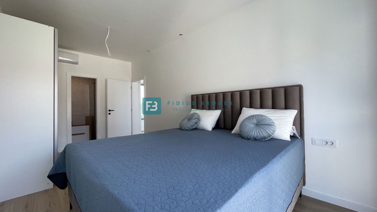 VODICE - SRIMA, nova, dvojček, 300 m do plaže, pogled na morje, S1