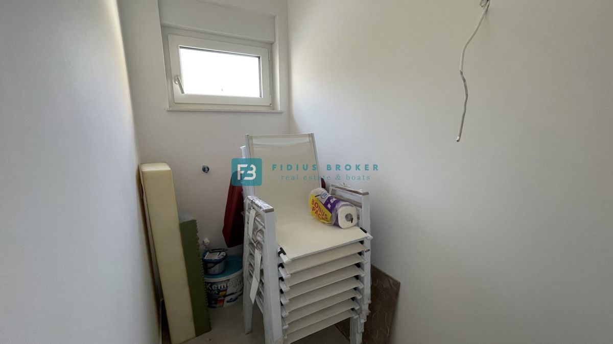 VODICE - SRIMA, nova, dvojček, 300 m do plaže, pogled na morje, S1