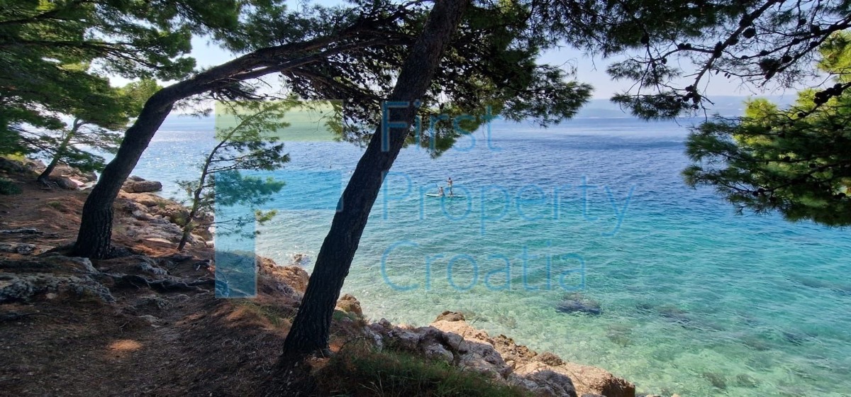 OM1673 - Građevinsko zemljište blizu mora, okolica Omiša, na prodaju