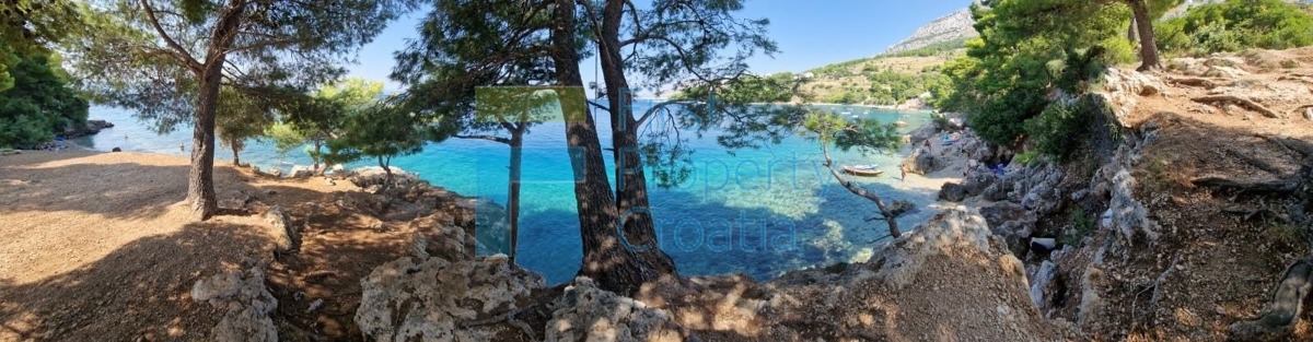 OM1673 - Građevinsko zemljište blizu mora, okolica Omiša, na prodaju