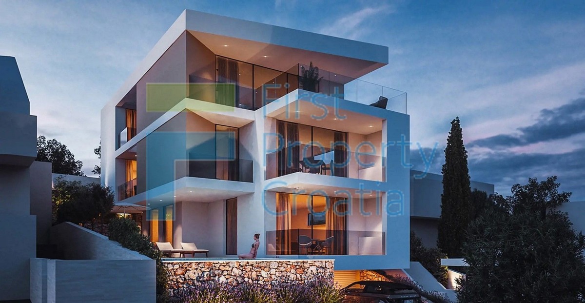 RG1698 - Impresivna vila blizu mora, Rogoznica, na prodaju