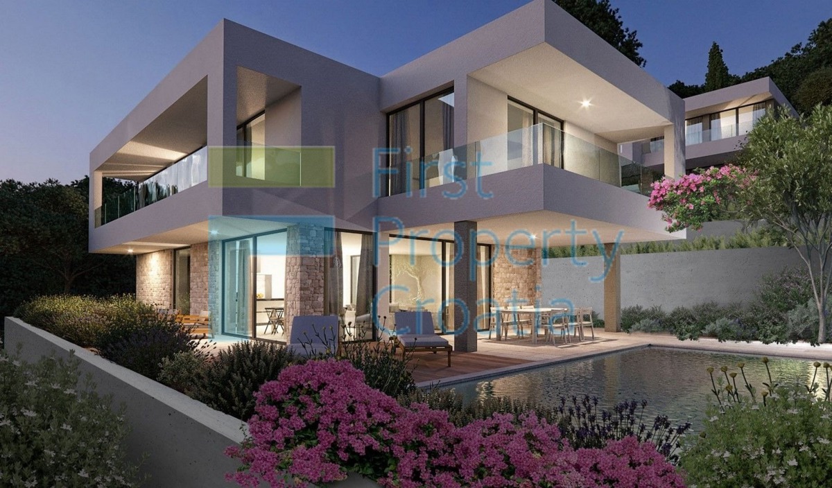 TG1712 - Luksuzne vile s pogledom na more, blizina Trogira, na prodaju