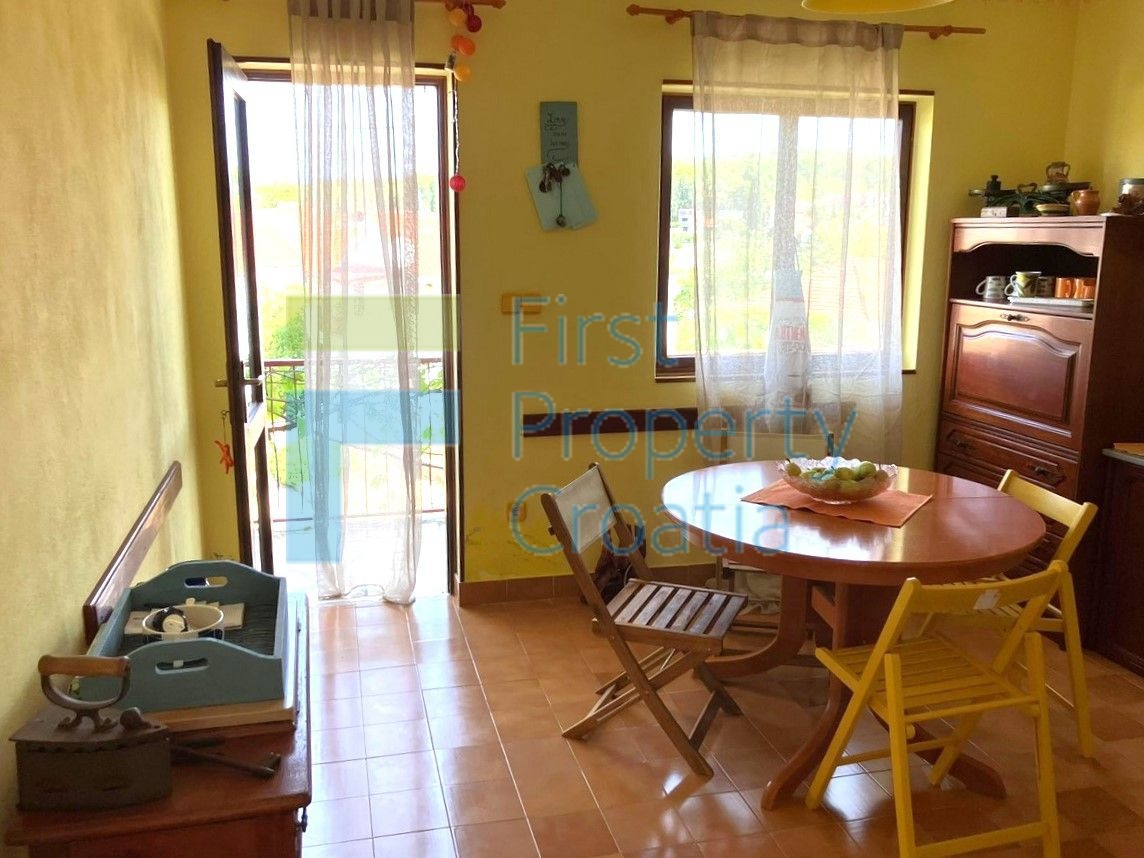 HV1725 - Kuća na prostranoj parceli u blizini mora, Hvar, na prodaju